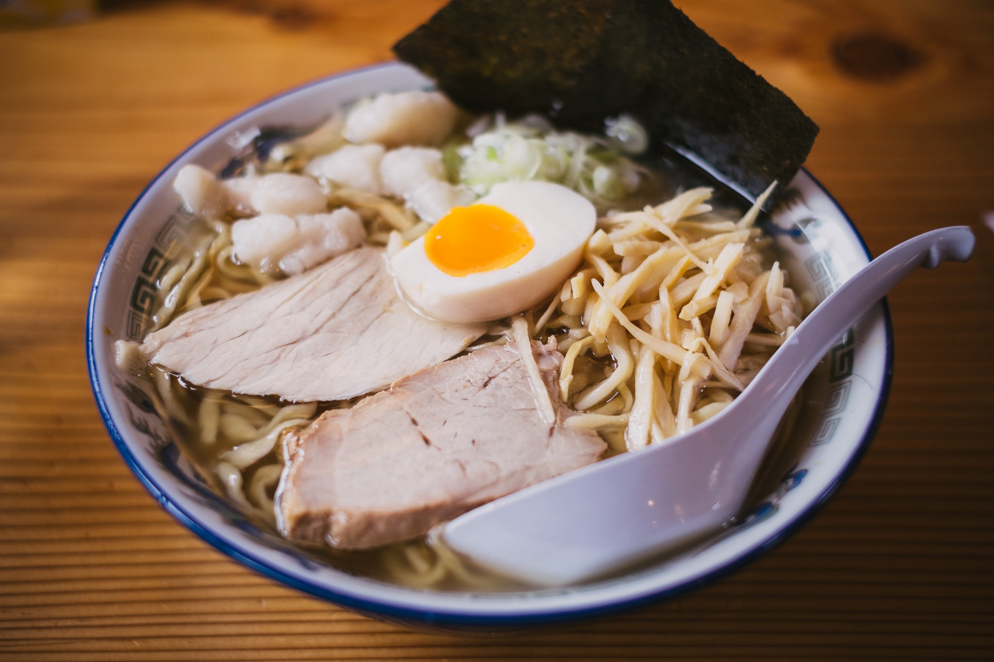 誘惑 夜中にラーメンを食べても 脂肪をつけにくくする方法3つ ちーものてくてくブログ